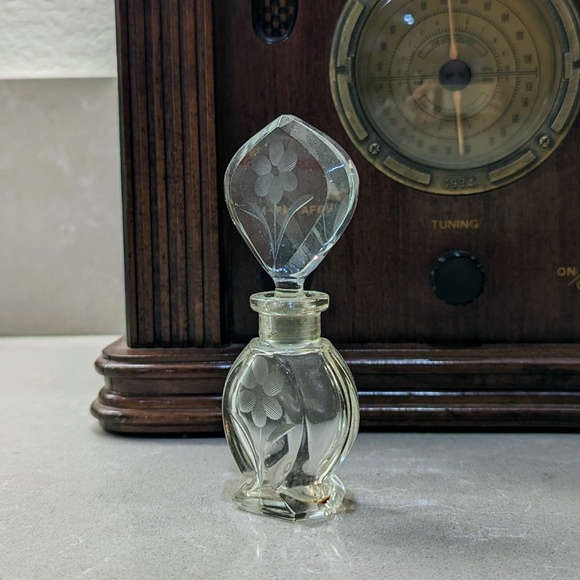 Vintage Cristallerie Oberursel Lead Crystal Etched Floral Perfume Glass Bottle - Picture 10 of 11